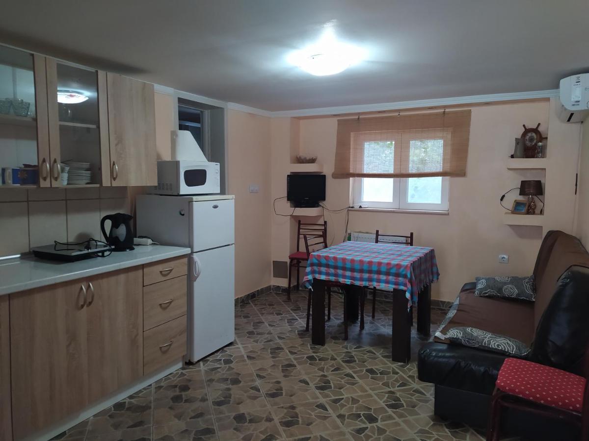 Apartamento MonoLiza Utjeha Exterior foto